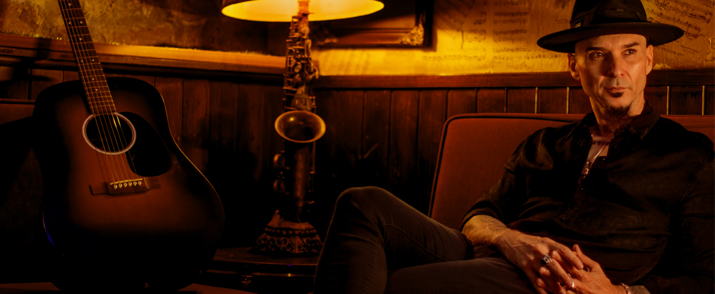 carlos-solitud-slider